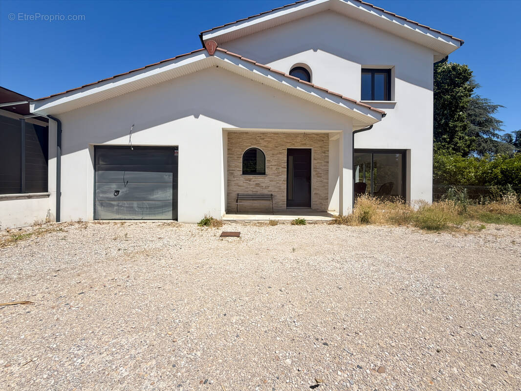 Maison à TREVOUX
