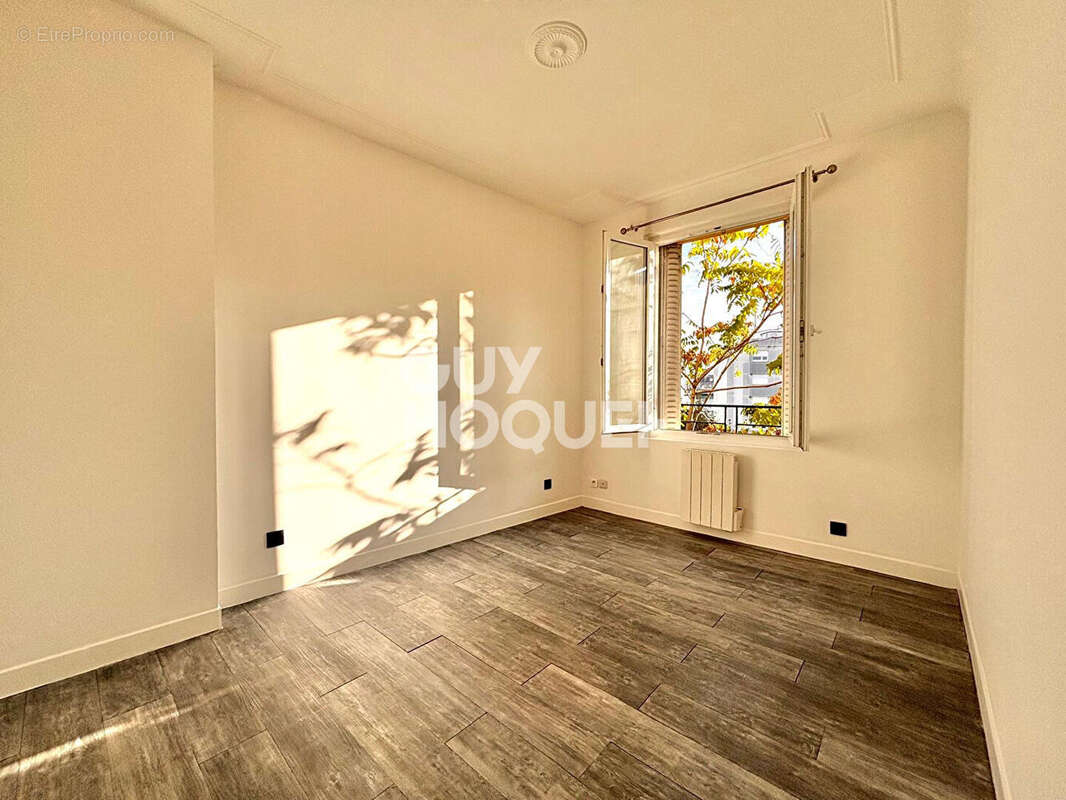 Appartement à AUBERVILLIERS