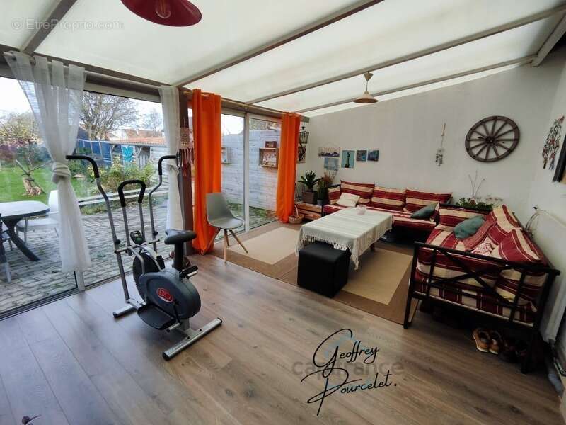 Maison à GROFFLIERS