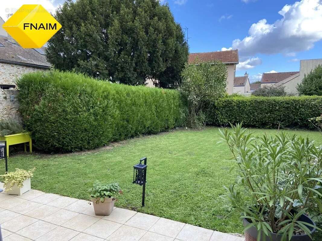 Maison à SAULX-LES-CHARTREUX