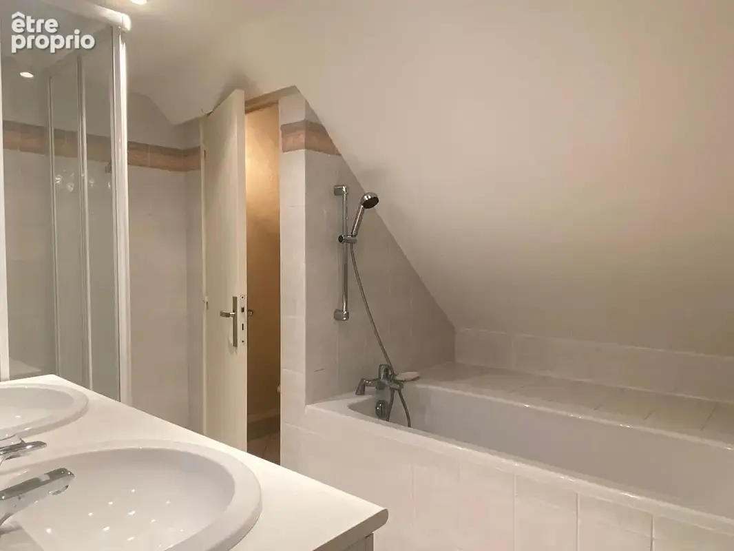 Maison + appartements à Mezy Sur Seine 14 pièce(s) 362 m2 - photo 10