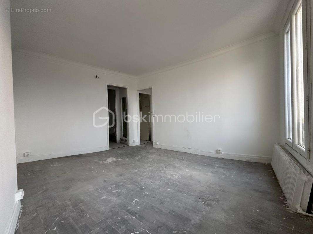 Appartement à PARIS-19E