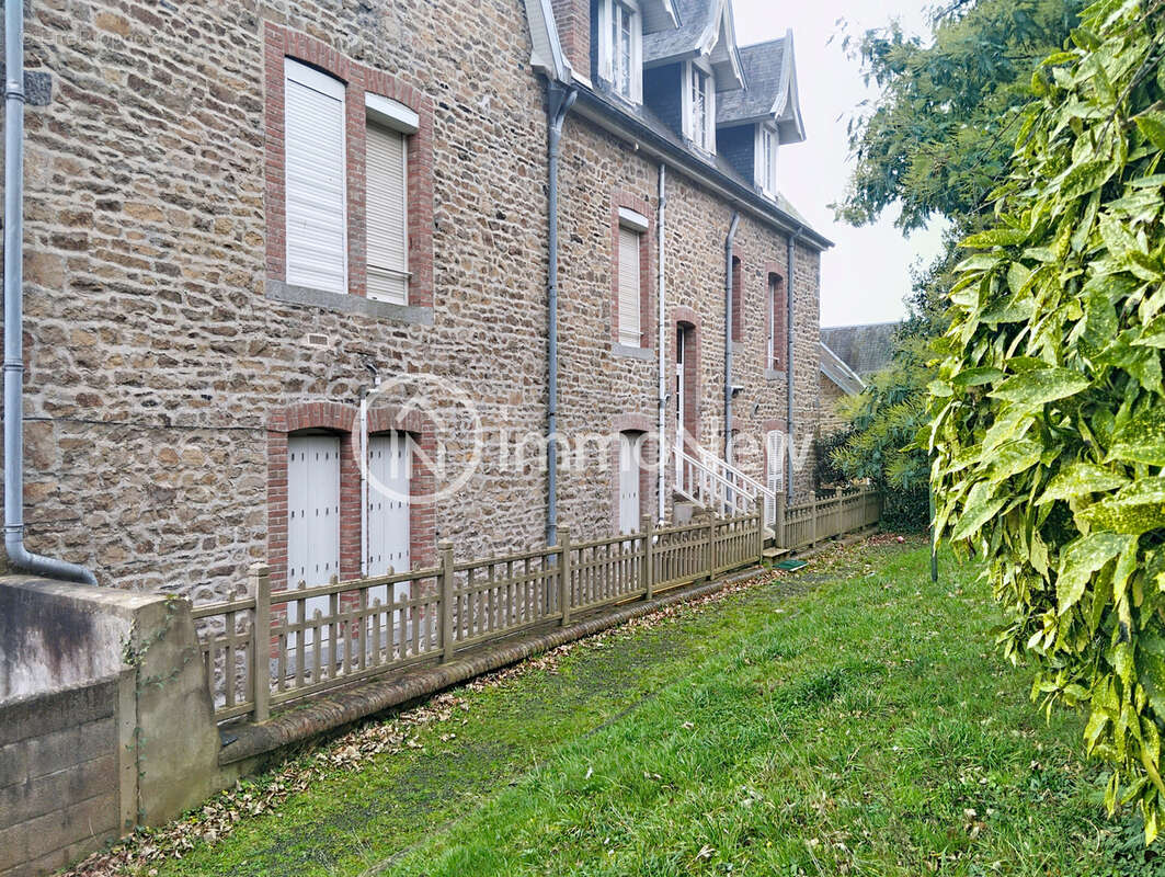 Appartement à SAINT-JEAN-LE-THOMAS