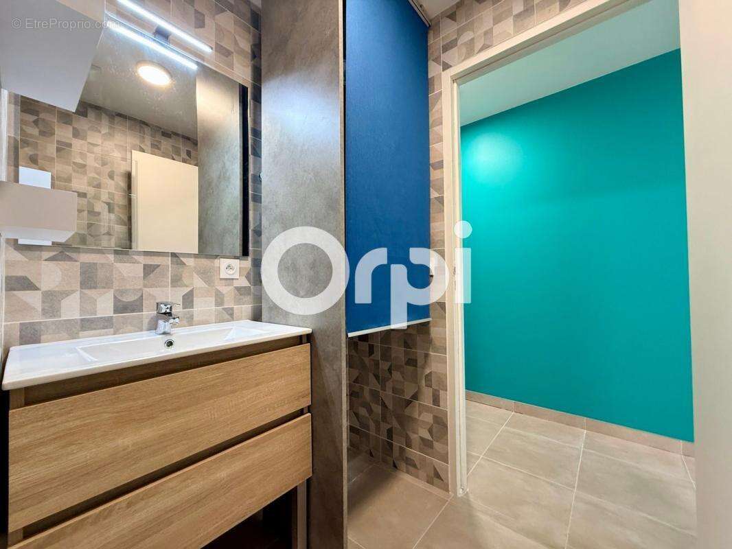 Appartement à LA COMBE-DE-LANCEY