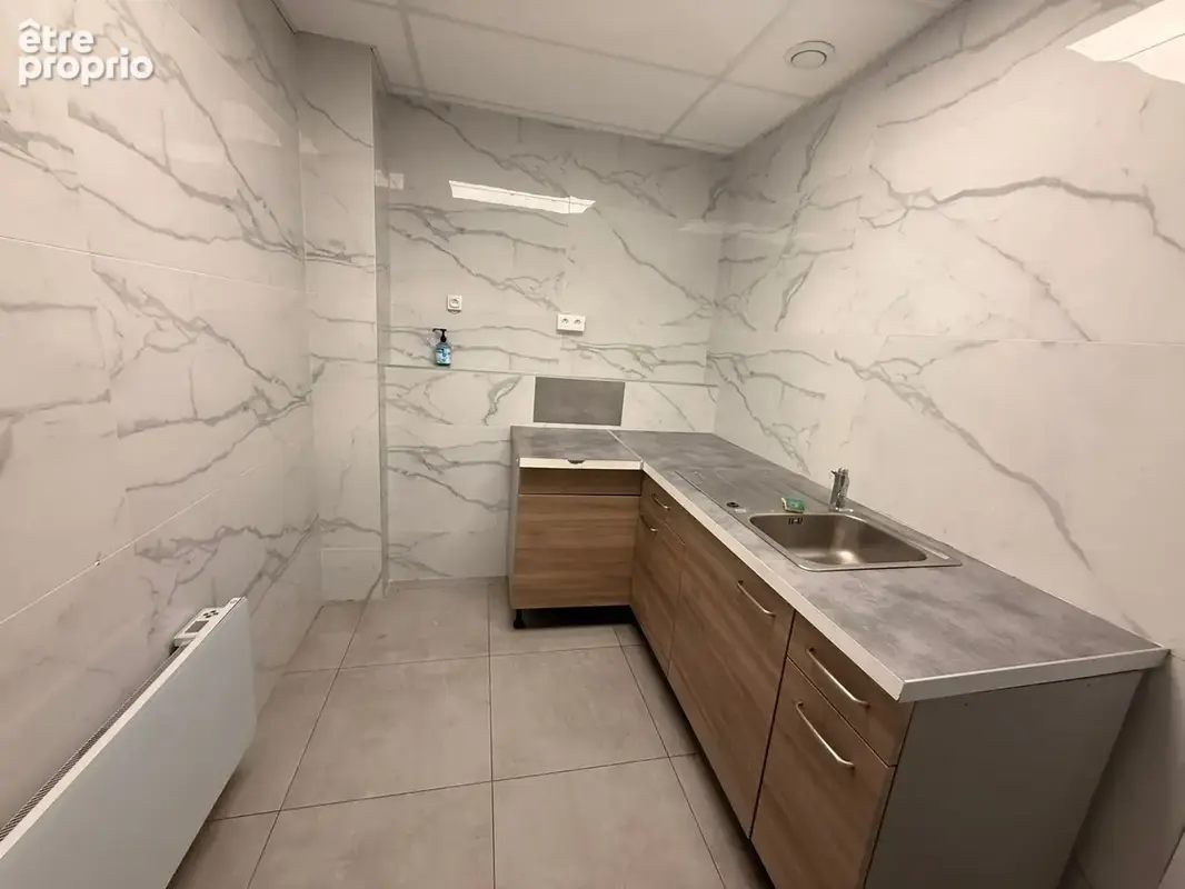 Commerce 519 m² à vendre à Creteil (94000) - photo 8