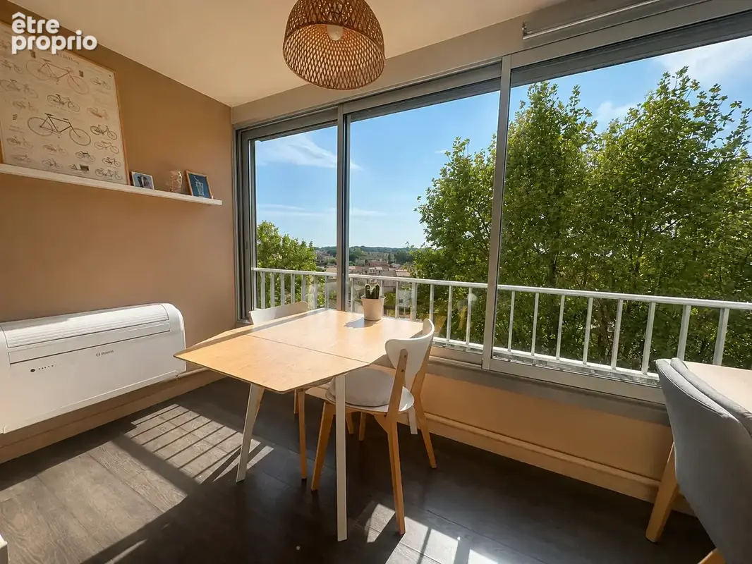 Appartement à SIX-FOURS-LES-PLAGES