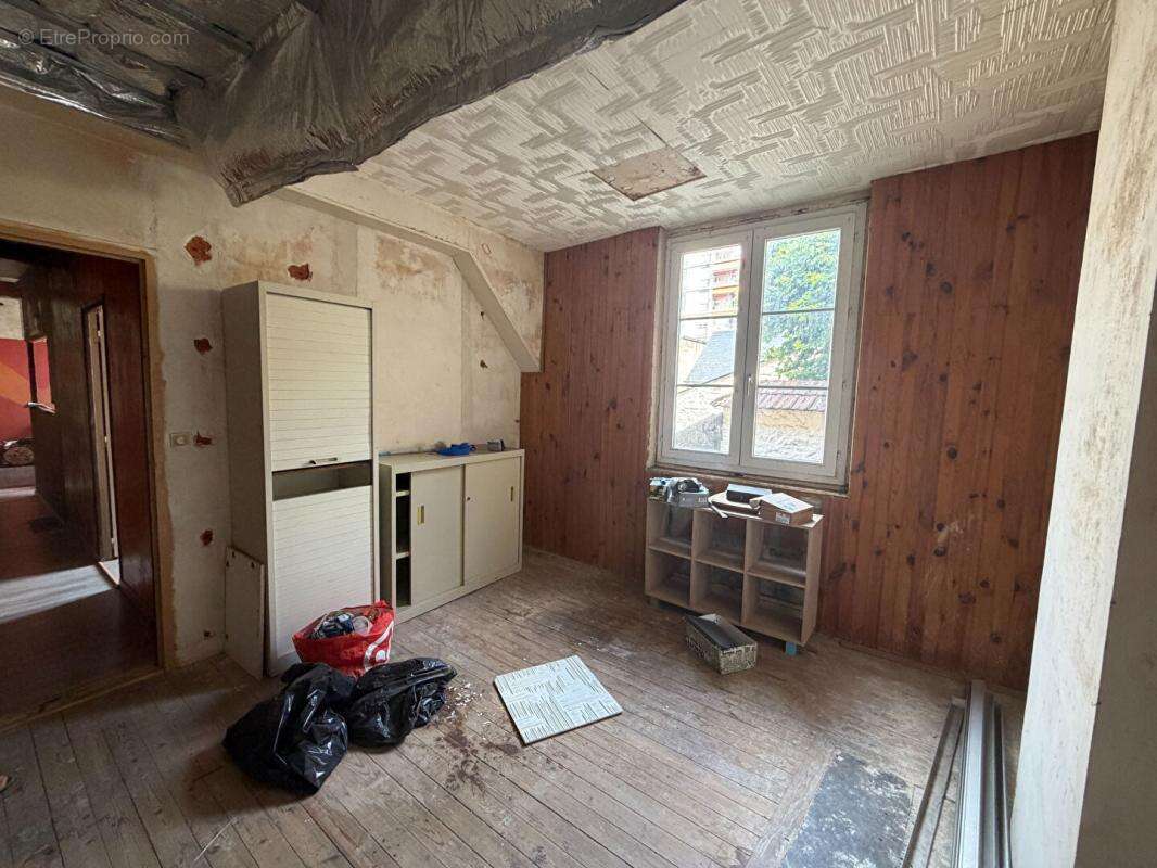 Immeuble de rapport à fort potentiel en plein centre de Nevers - photo 9