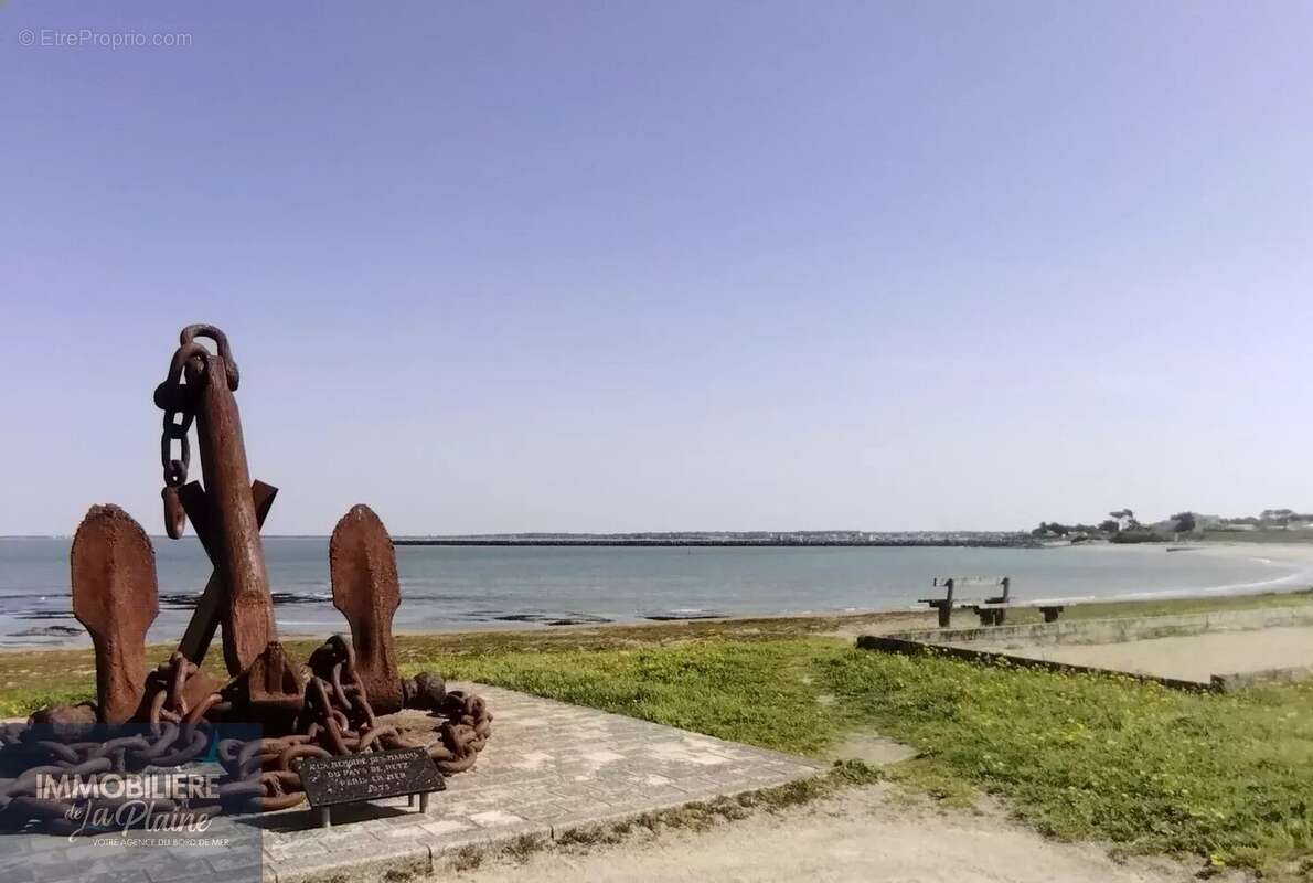 Terrain à LA PLAINE-SUR-MER