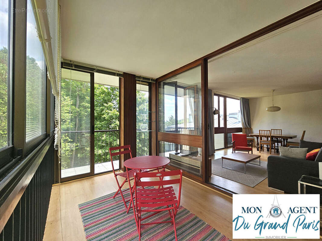 Centre-Ville 2-3 pieces 1 chambre Loggia 2 balcons 2e sur 3 avec ascenseur Jouy en Josas proche Versailles Plateau de  Saclay et - photo 4