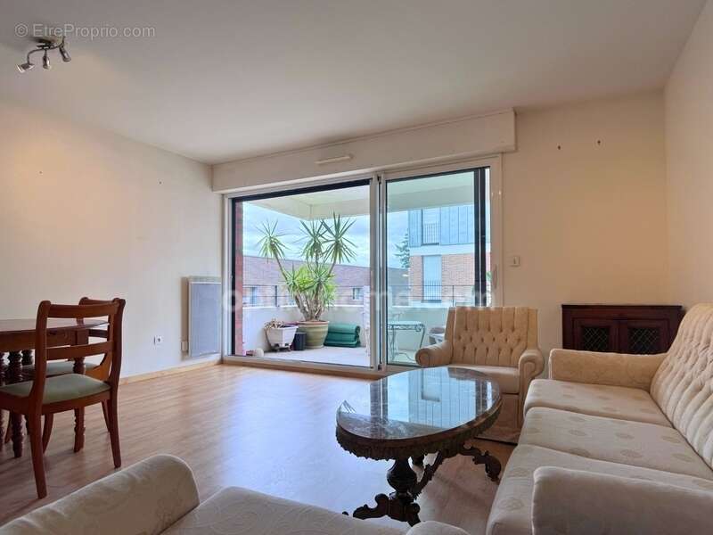 Appartement T5 à vendre à moins de 20 min de Rennes gare – 4 chambres, balcon, garage fermé, parking et cave - photo 3