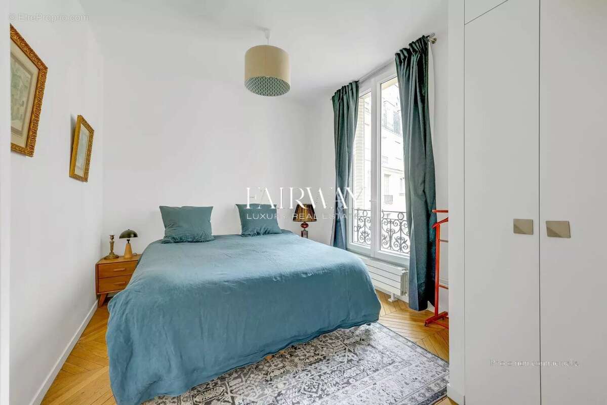 Appartement à PARIS-17E