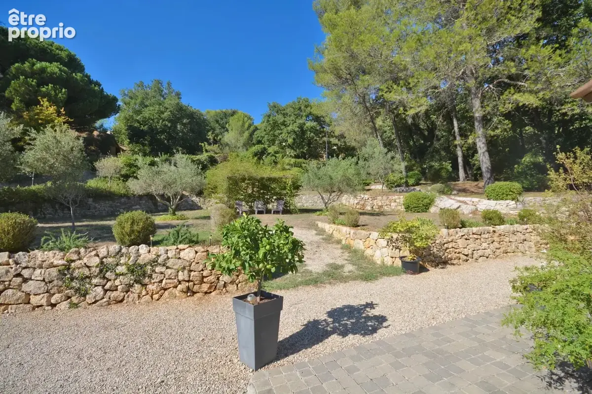 Maison 4 pièces 113 m² à vendre à Valbonne (06560) - photo 3