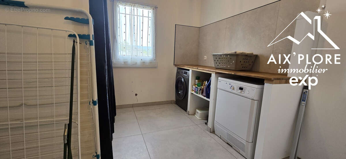 Maison 123 m² à Ambronay  - photo 8