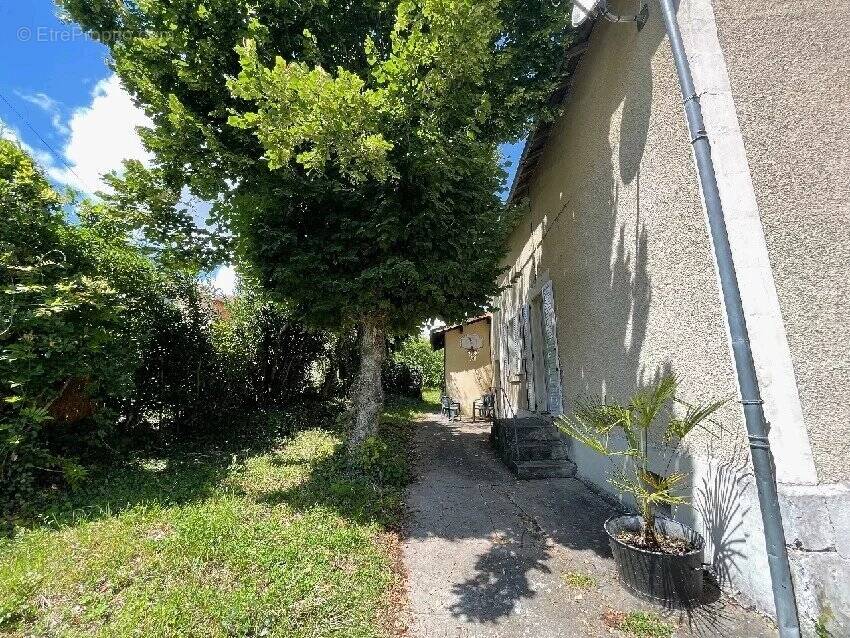 Maison à COULOUNIEIX-CHAMIERS