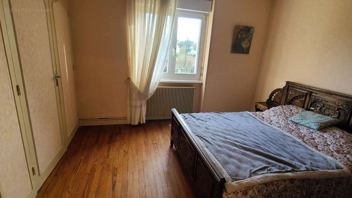 Maison à PLOUGONVEN