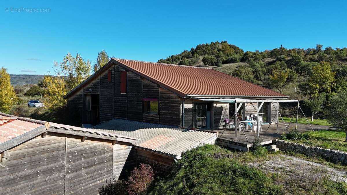 Maison à ALBA-LA-ROMAINE