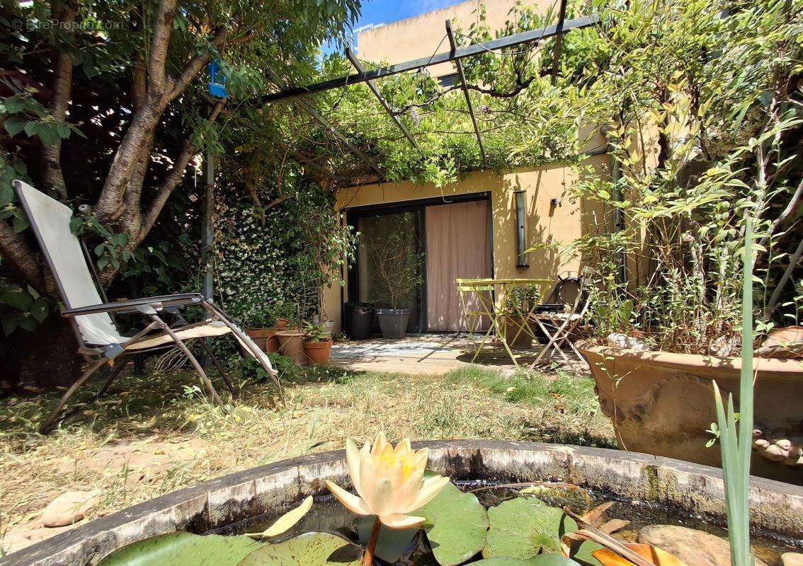 Duplex T3 63 m² à Aix (Les Granettes) avec terrasse, jardin et parking privatif - photo 11