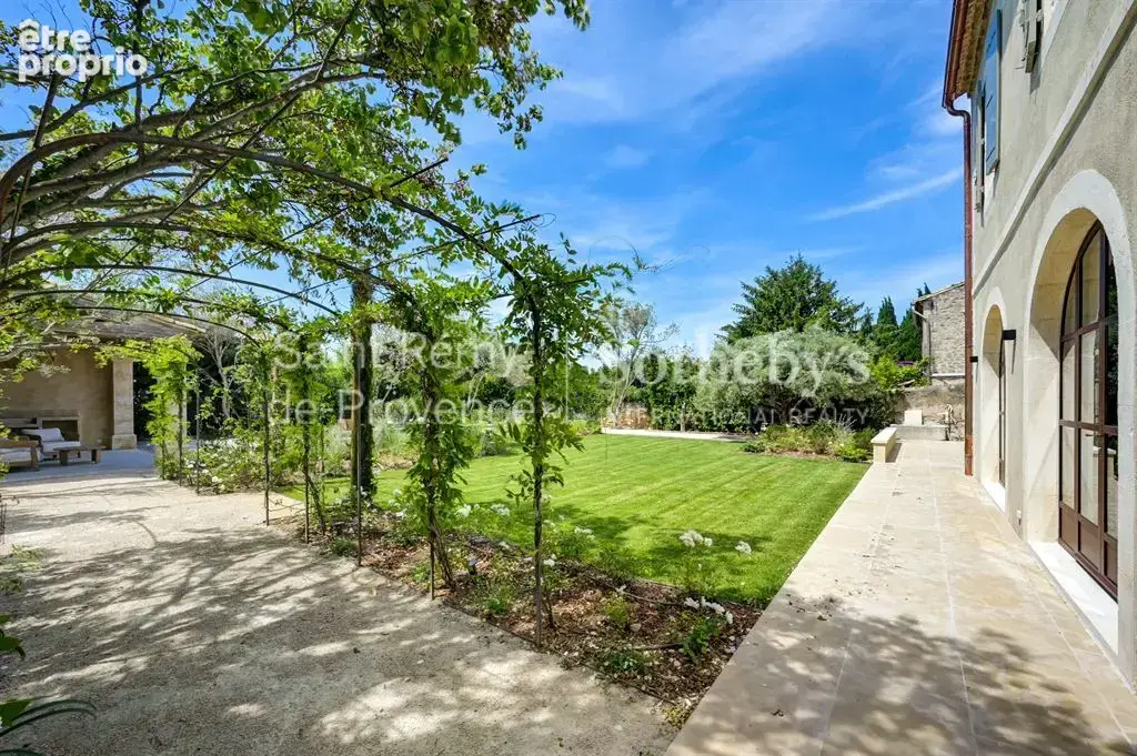 Mas de village entièrement rénové au coeur de Maussane les Alpilles - photo 2