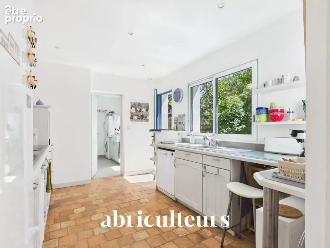 À vendre : Superbe maison contemporaine de 197 m² avec jardin paysagé, à 200 m de la plage à Carnac - photo 10
