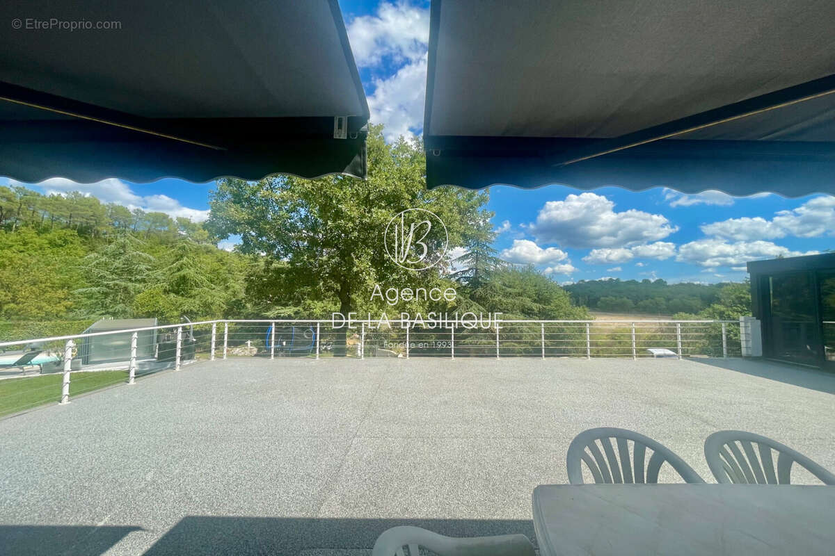 Maison à SAINT-MAXIMIN-LA-SAINTE-BAUME