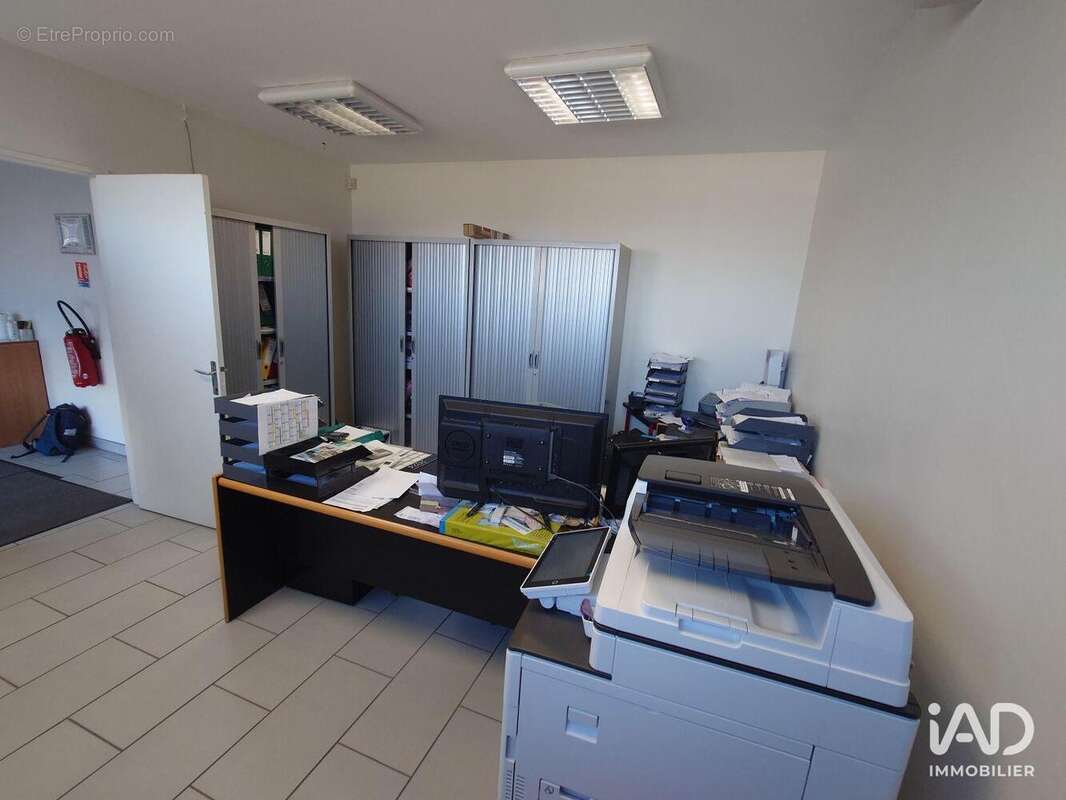 Photo 8 - Commerce à BELLAC