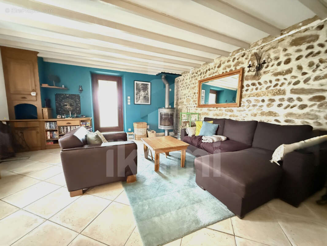 Maison à SAINT-BONNET-DE-CHAVAGNE