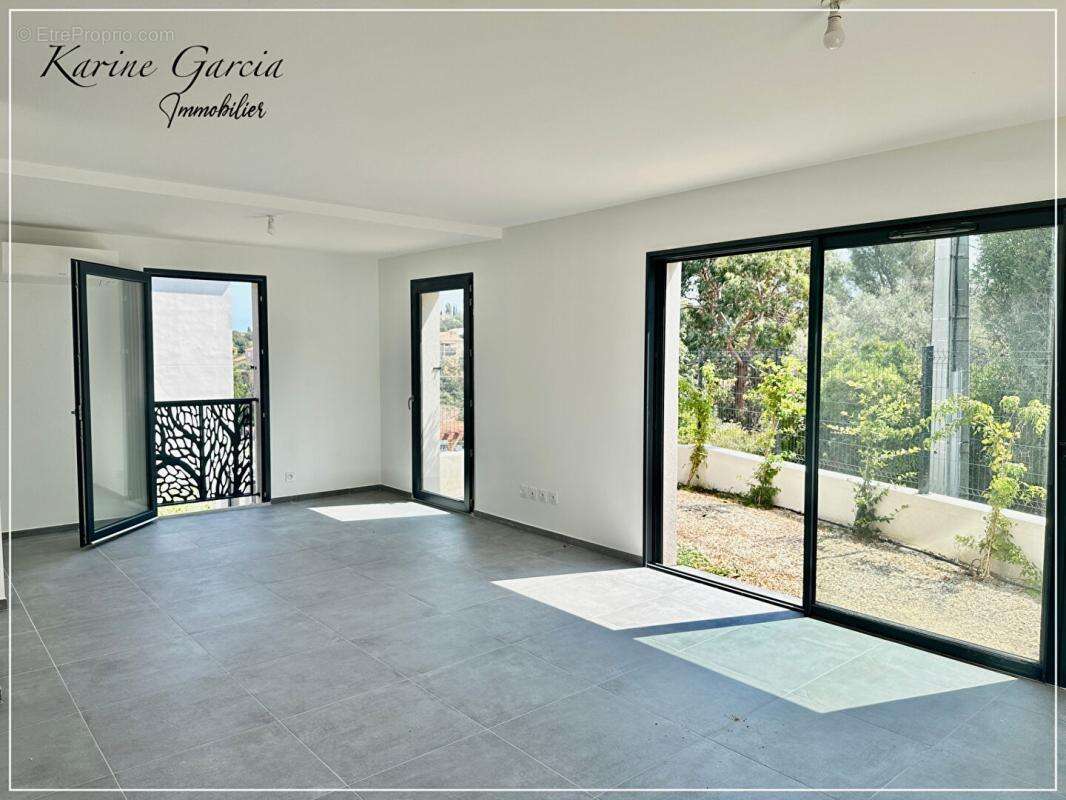 Appartement à SIX-FOURS-LES-PLAGES