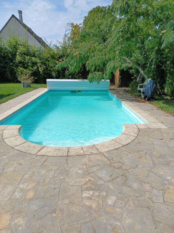 Maison à SAVIGNY-LE-TEMPLE