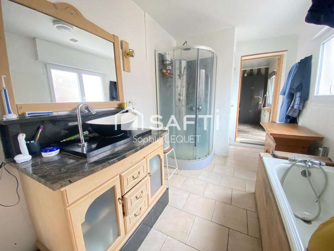 Photo 3 - Maison à ESTEVELLES