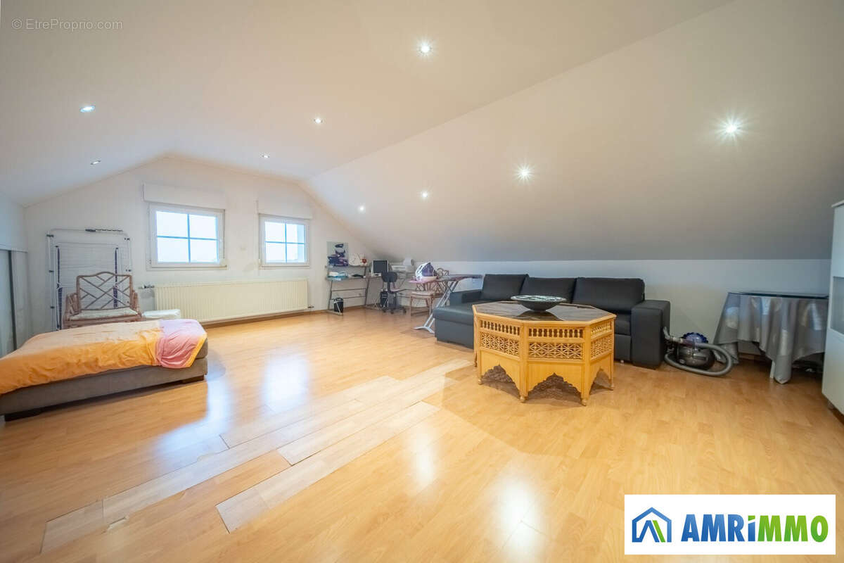 Maison à MORFONTAINE