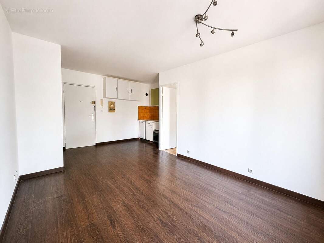 Appartement 34 m² à Sainte-Maxime  - photo 2
