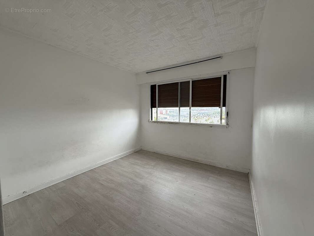 Appartement à SARCELLES