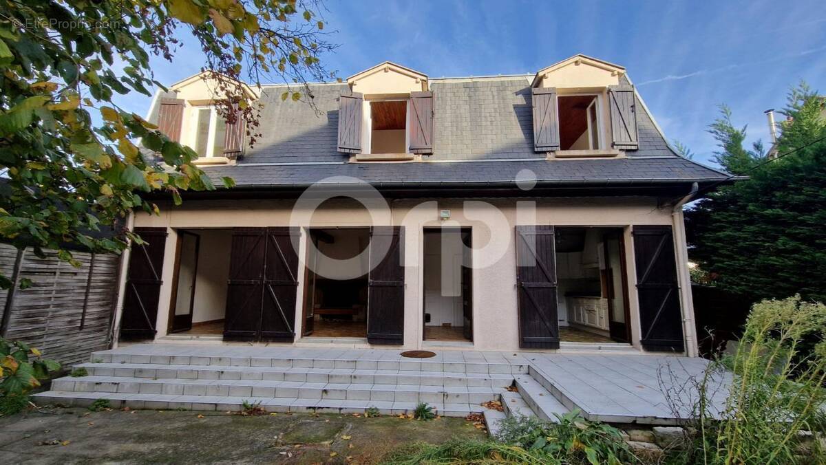 Maison à NEUILLY-SUR-MARNE