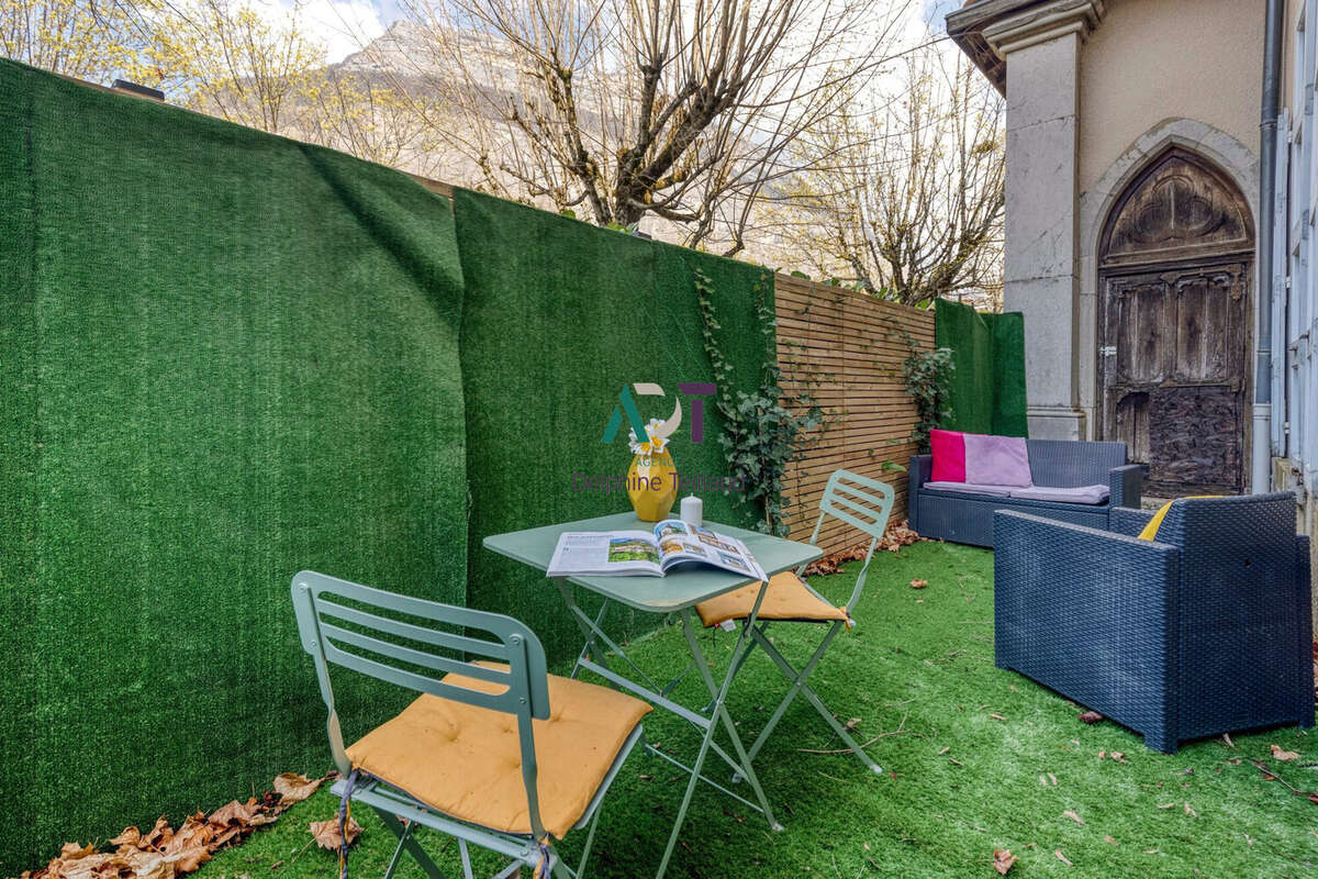 Appartement à CORENC