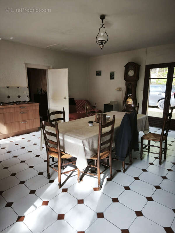 Maison à LADIGNAC-LE-LONG