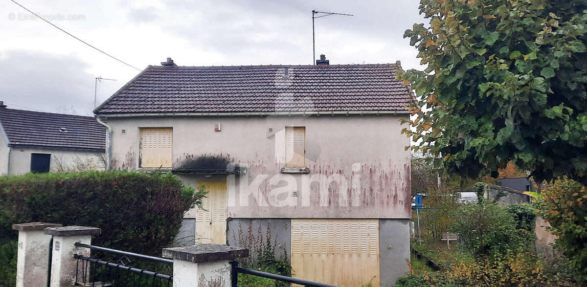Maison à EPINEAU-LES-VOVES