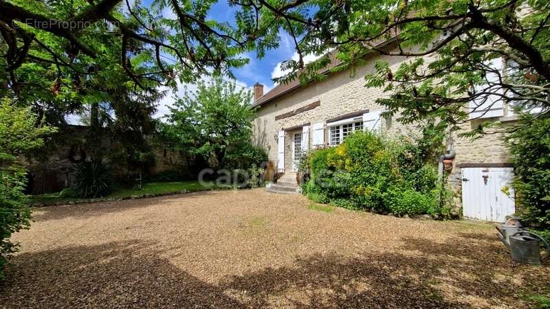 Dpt Essonne (91), à vendre proche de Méréville propriété 8 pièces avec maisonnette, jardin clos, cave et garage - photo 28