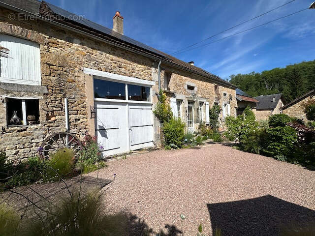 Maison à POUQUES-LORMES