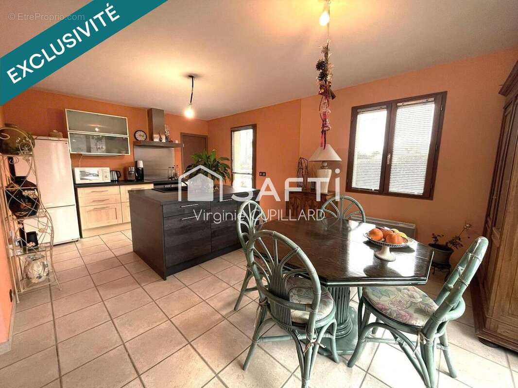 Photo 3 - Maison à LE PONT-DE-BEAUVOISIN