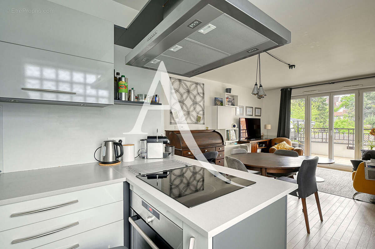 Appartement à SAINT-CYR-L'ECOLE
