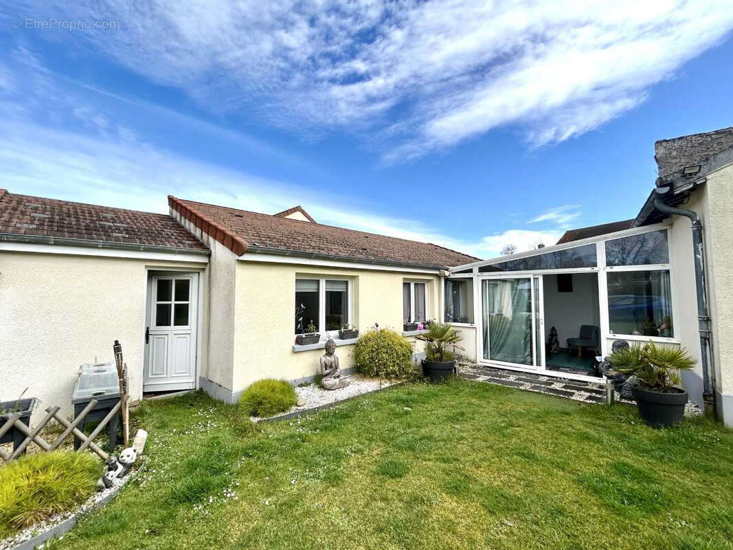 Maison à SOISY-SUR-ECOLE