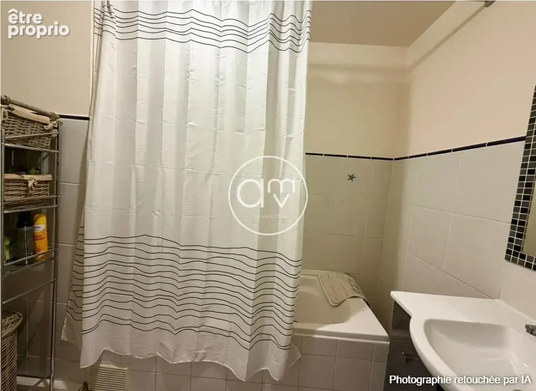 Hyères gare   t2 de 57 m2 avec balcon - residence avec ascen - photo 8