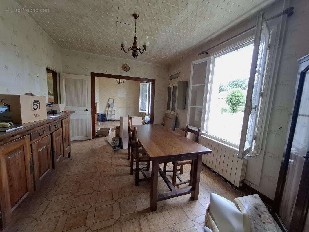 Maison à TROSLY-BREUIL