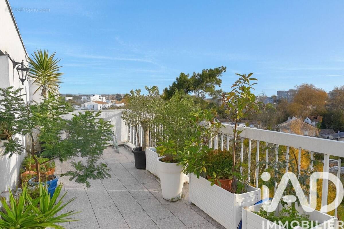 Photo 1 - Appartement à BORDEAUX