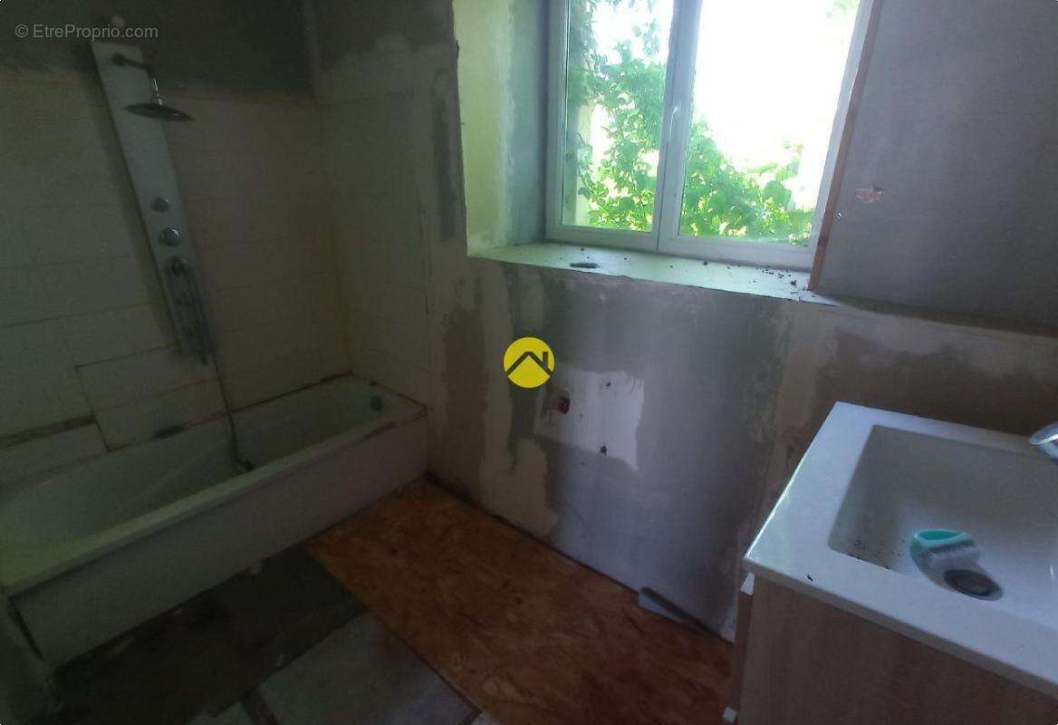 Maison à SAINT-POURCAIN-SUR-SIOULE