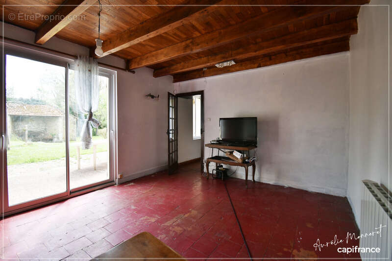 Maison à EPINEUIL-LE-FLEURIEL