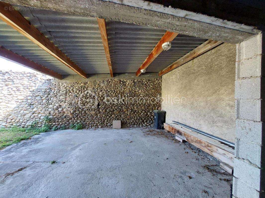 “Maison familiale aux grands volumes, 4  chambres, dépendance en pierre aménageable, jardin clos ,un garage— un potentiel rare a - photo 15