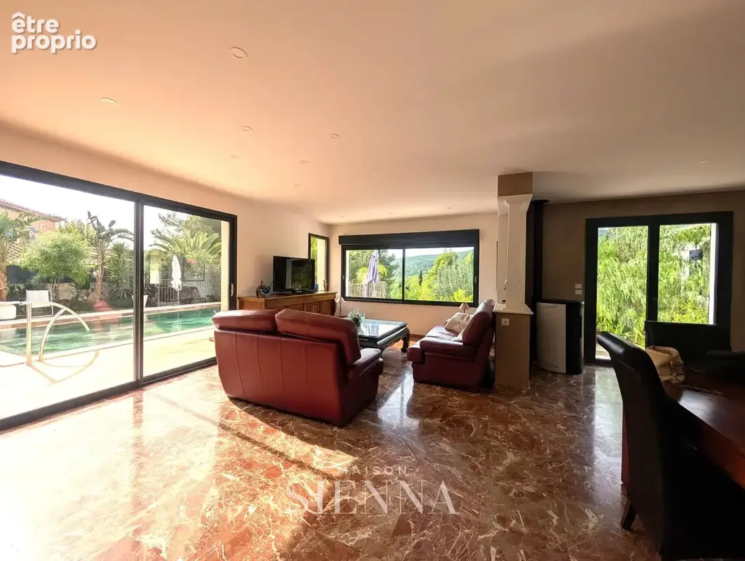 Maison 5 pièces 182 m² à vendre à Ceyreste (13600) - photo 7