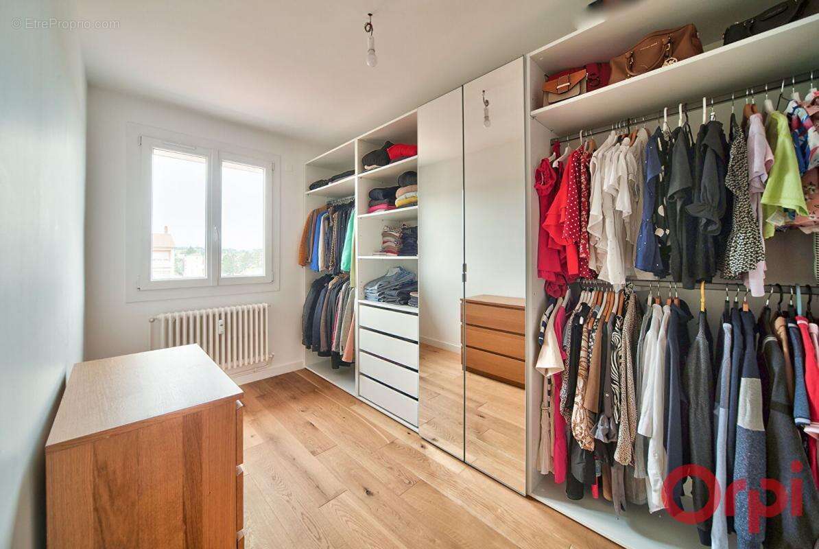 Appartement à CHARNAY-LES-MACON