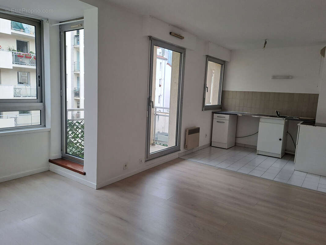 Appartement Puteaux Grand studio 34.60 m2 - photo 2